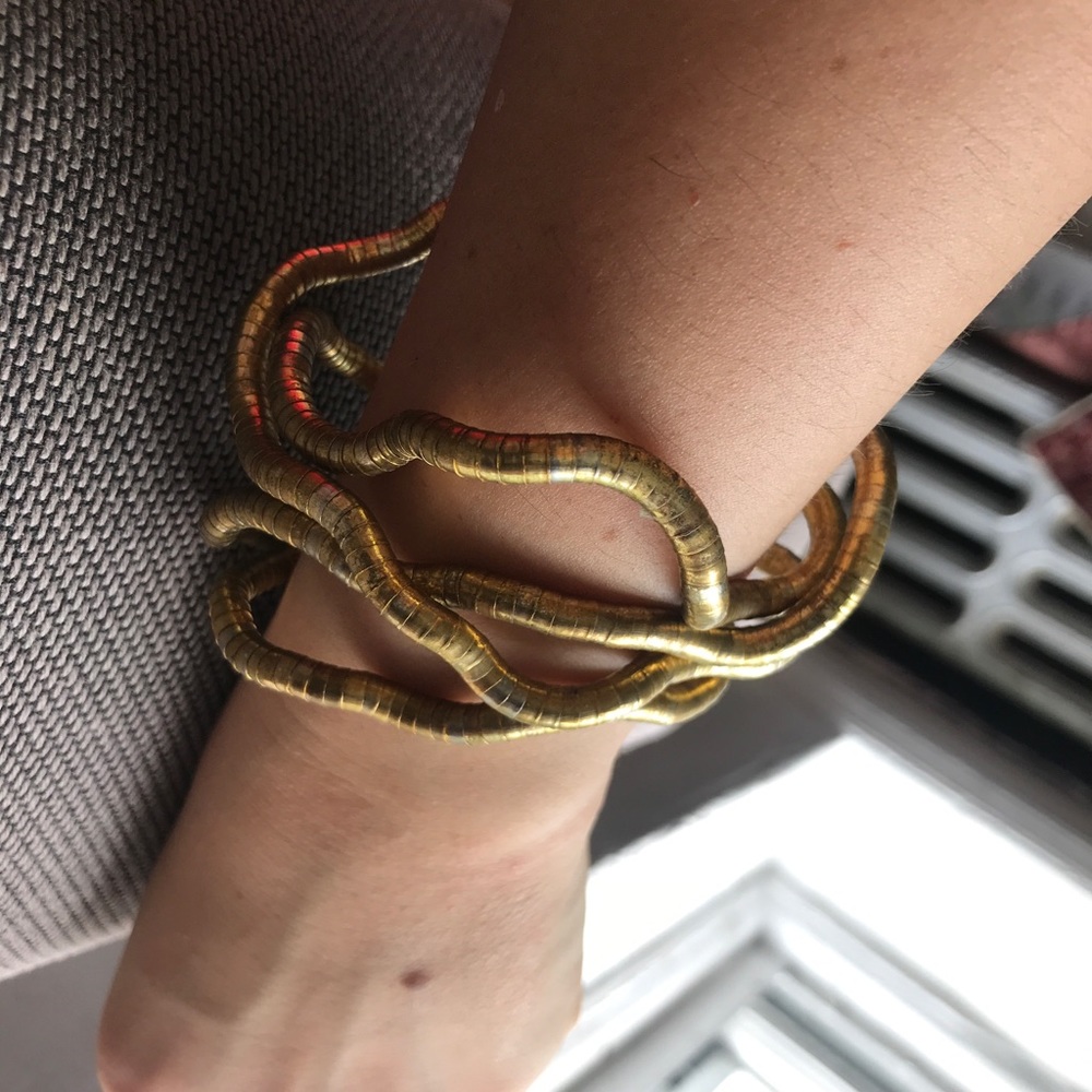 6 Different Style Bracelet In A Bundle - image 5